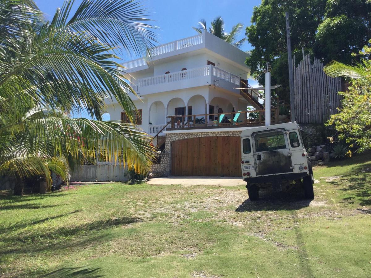 Fantastic Views At Friends Lägenhet Port Antonio Exteriör bild